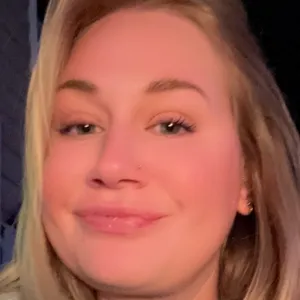 Allison - French literature tutor - Charlotte