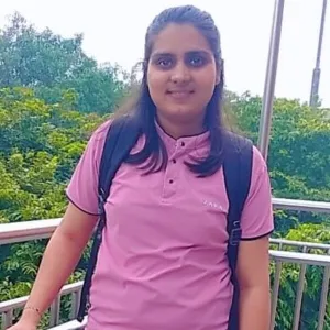 Pooja - Maths tutor - Pabra
