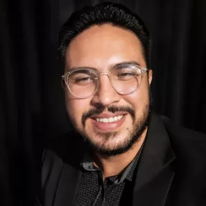 Caio - Professor de português - Belém