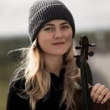 Anna - Geigenlehrerin - Dachau