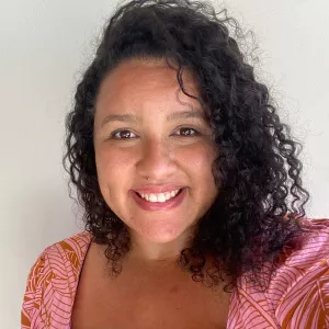 Mikaela - Professor de Explicações - 