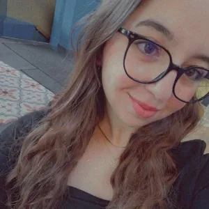 Thanina - Prof de maths - Blois