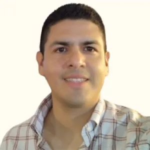 Christian - profesor de biología - Lima