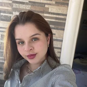 Yosselin - profesor de inglés - Cartago