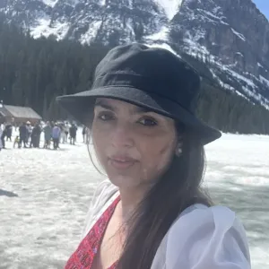 Hena - English tutor - Chestermere