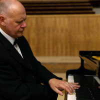 Fred - Beckenham - Piano