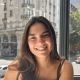 Isabelle - Prof de farmacologia - São Paulo