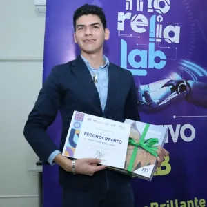 Hugo Cesar - profesor de ingeniería - Morelia