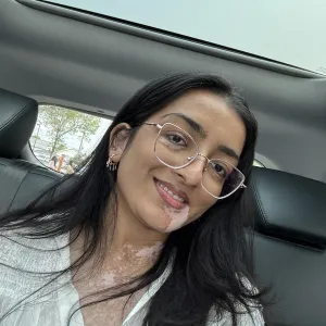 Khushi - English tutor - Winnipeg