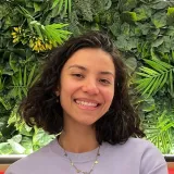 Noémie - Prof d'économie - Cergy