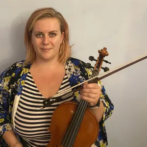 Esther - Violin coach - St. Albans