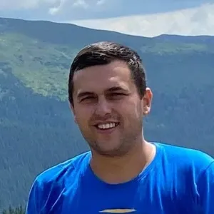 Sebastian - Profesor de geografie de bază - Timișoara