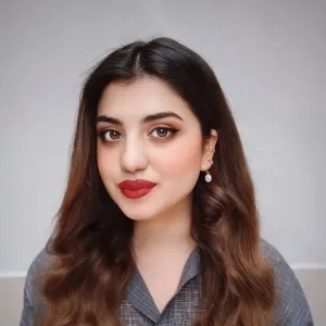 Aleyna - Psikoloji öğretmeni - Antalya