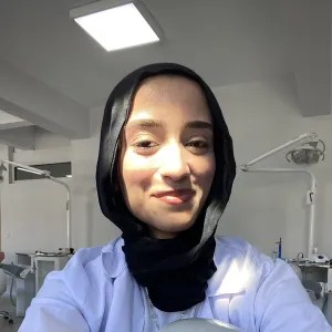 Zehra - Türkçe öğretmeni - Muğla