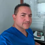César - profesor de biología celular - Huancayo