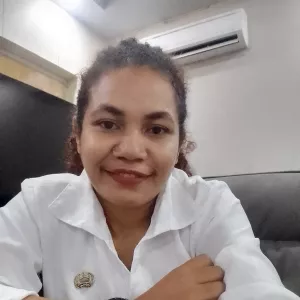 HERLINA - Guru kerajinan kertas - Kecamatan Biak Kota