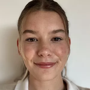 Poppy - English tutor - London