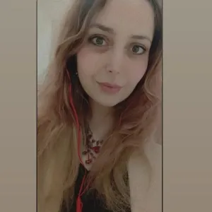 Elif - Matematik öğretmeni - 