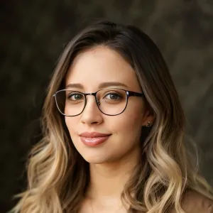 Ariadna - profesor de contabilidad - Montevideo