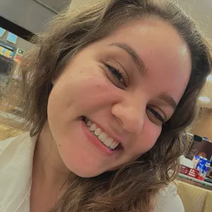 Maria Laura - Prof de matemática - Belo Horizonte
