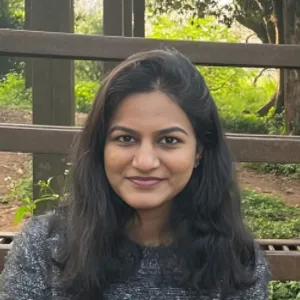 Arya - Economics Tutor - Bettendorf