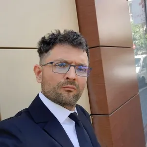 Adelin - Profesor de istorie post bac - Drobeta-Turnu Severin