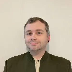 Peter - History tutor - Charlotte