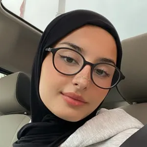 Sara - Prof de SVT - Azilal