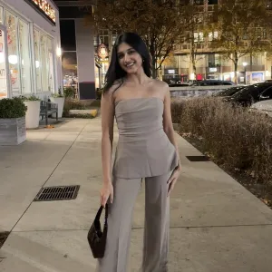 Tanusha - Yoga tutor - Alpharetta