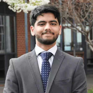 Arnav - Economics tutor - London