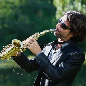 Fer Sax - Profesor de teclado - Zihuatanejo