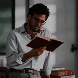 Izadin - English tutor - Phoenix