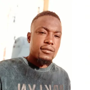 Maanda - Physics tutor - Louis Trichardt