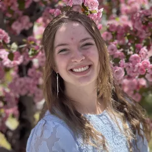 Tirzah - English tutor - Logan