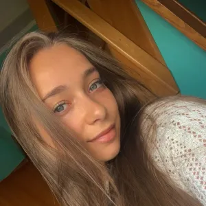 Manon - Leraar frans - Ham-sur-Heure-Nalinnes