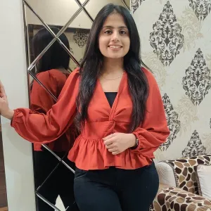 Simran - Yoga instructor - Rawanwadi