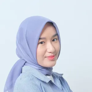 Yulia - Guru bahasa indonesia - Medan