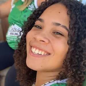 Carol - Prof de inglês - Campo Grande