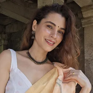 ConnectWithPooja - Yoga instructor - Ghaziabad