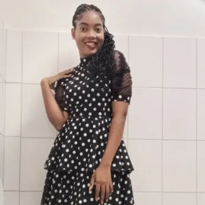 Dolores - profesor de matemáticas - Santo Domingo Este