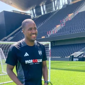 Juan - Soccer coach - London