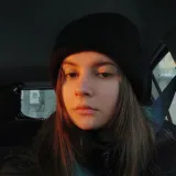 Laura - Profesor de limba română - Iași