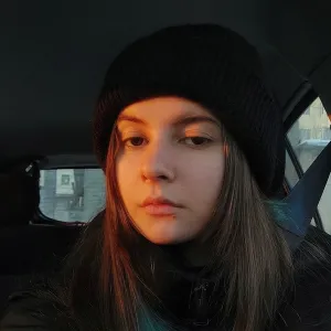 Laura - Profesor de limba română - Iași