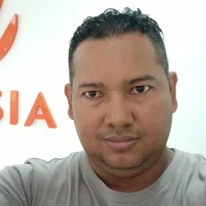 Leonel - profesor de matemáticas - San Miguelito