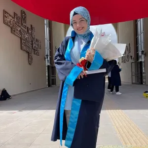 Sena Nur - Biyoloji öğretmeni - Konya