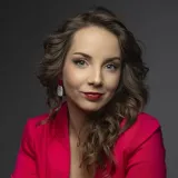 Vivien - klasszikus zene magántanár - Budapest