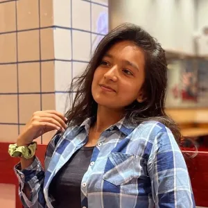 Bhagyashree - English tutor - Surat