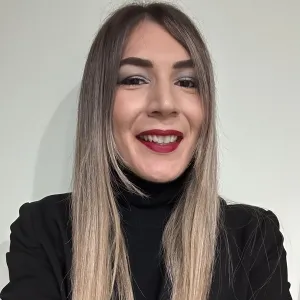 Eleni - Καθηγητής Αρχαίων Ελληνικών - Σέρρες