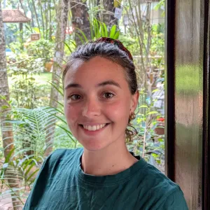 Laura - Prof de français - Bouillargues