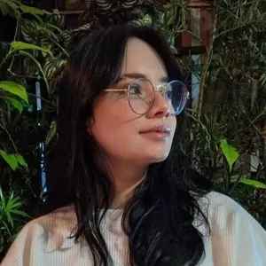 Djulia - Prof de japonês - Porto Alegre